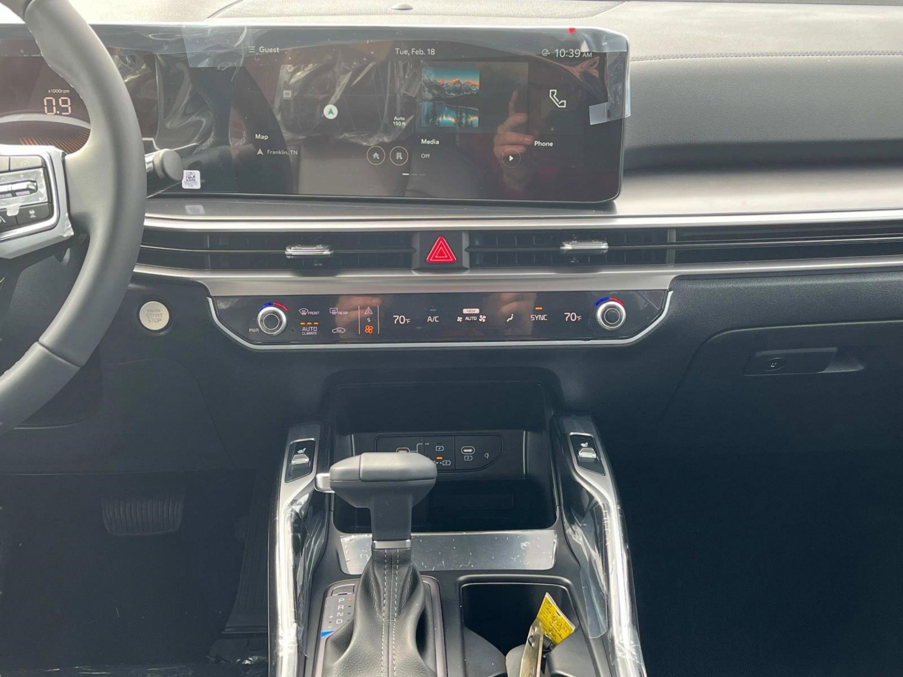 2025 Kia Sorento S photo 11
