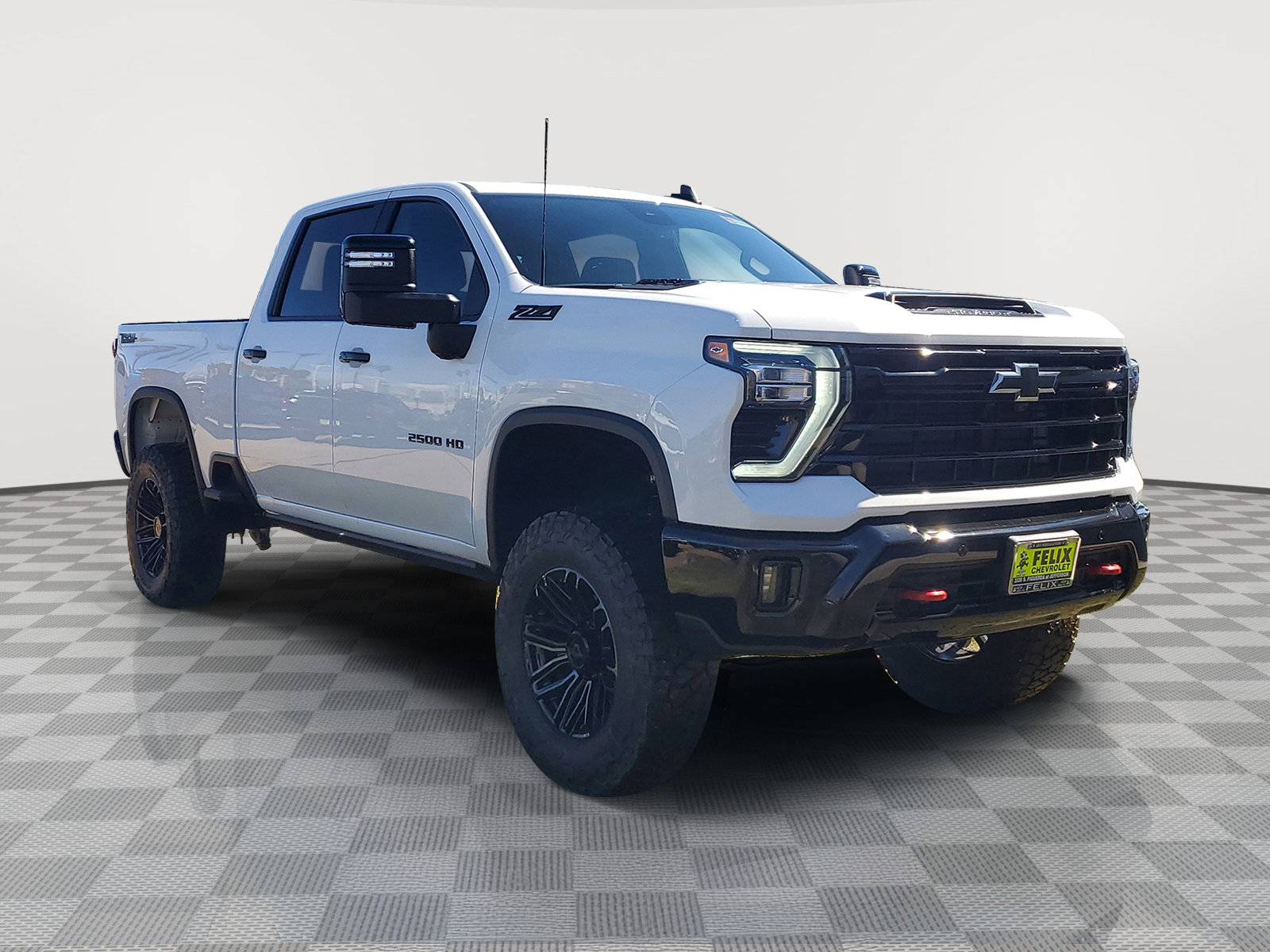 2026 Chevrolet Silverado 2500HD LT photo 2