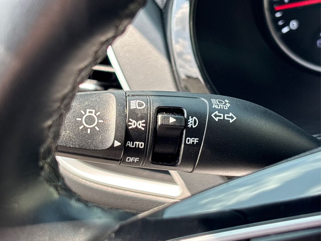 2021 Kia Seltos SX photo 24