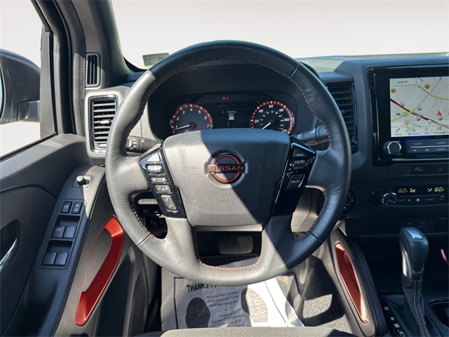 2024 Nissan Frontier PRO-4X photo 11