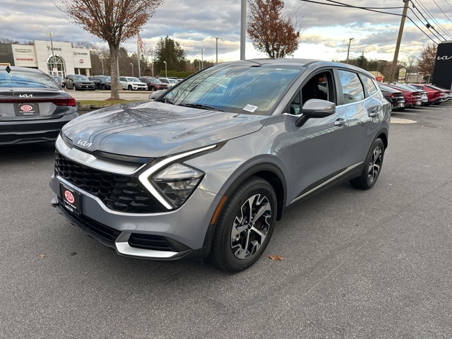 2023 Kia Sportage EX photo 3
