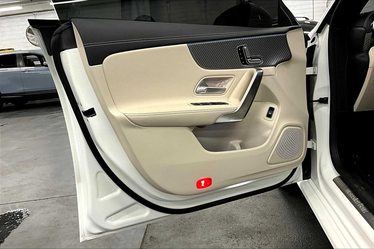 2025 Mercedes Benz CLA 250 photo 16