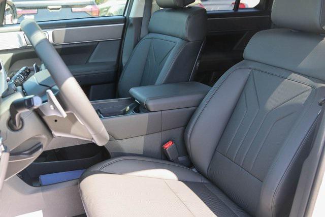 New 2026 Hyundai SEL FWD image 10