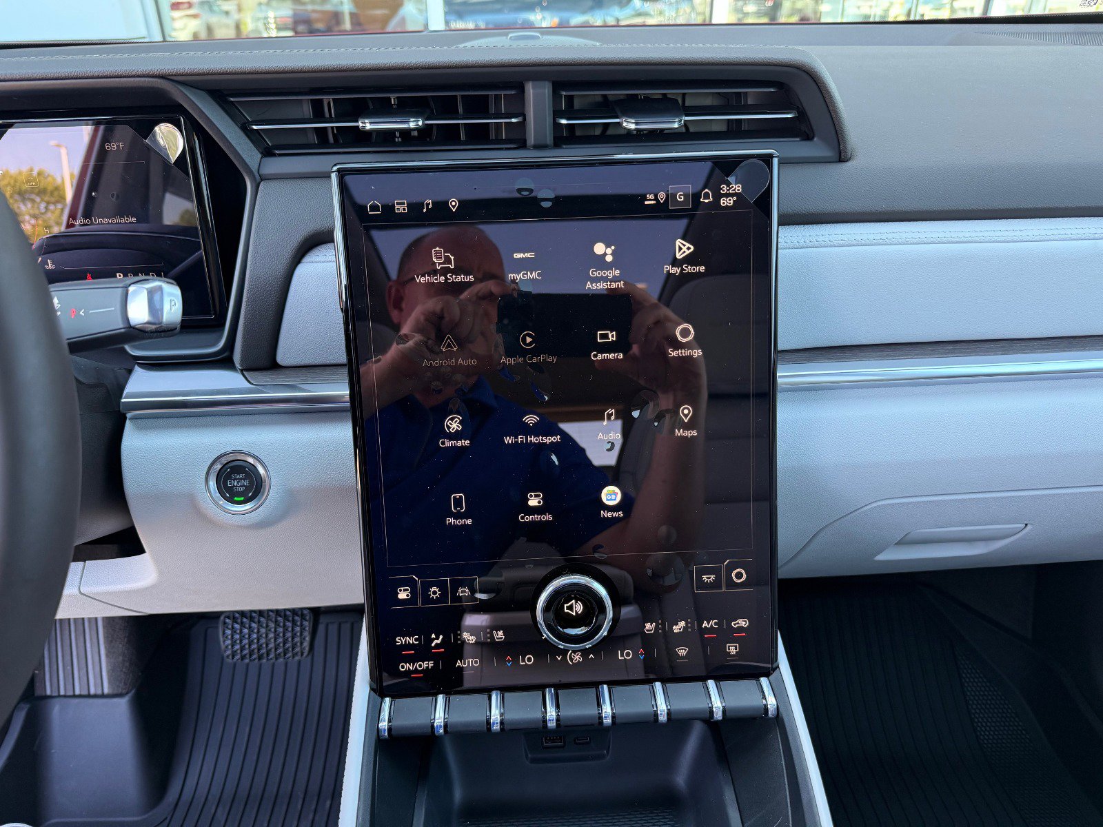 2026 Gmc Terrain Denali photo 21