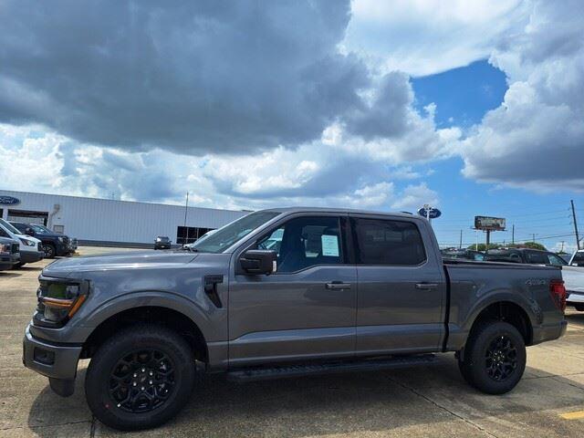 2025 Ford F-150 XLT photo 8