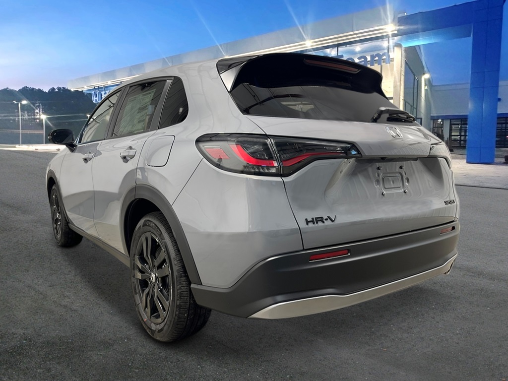 2026 Honda HR-V Sport photo 3