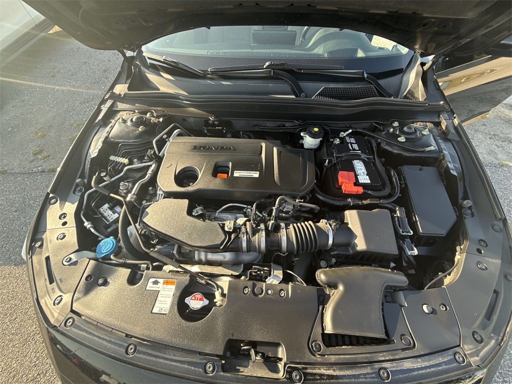 2018 Honda Accord Touring 2.0T photo 17
