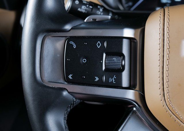 2023 Land Rover Discovery Metropolitan Edition photo 19