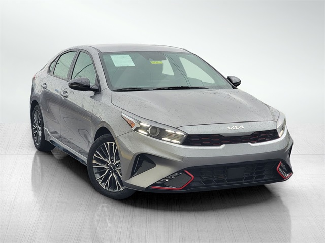2024 Kia Forte GT-Line photo 2