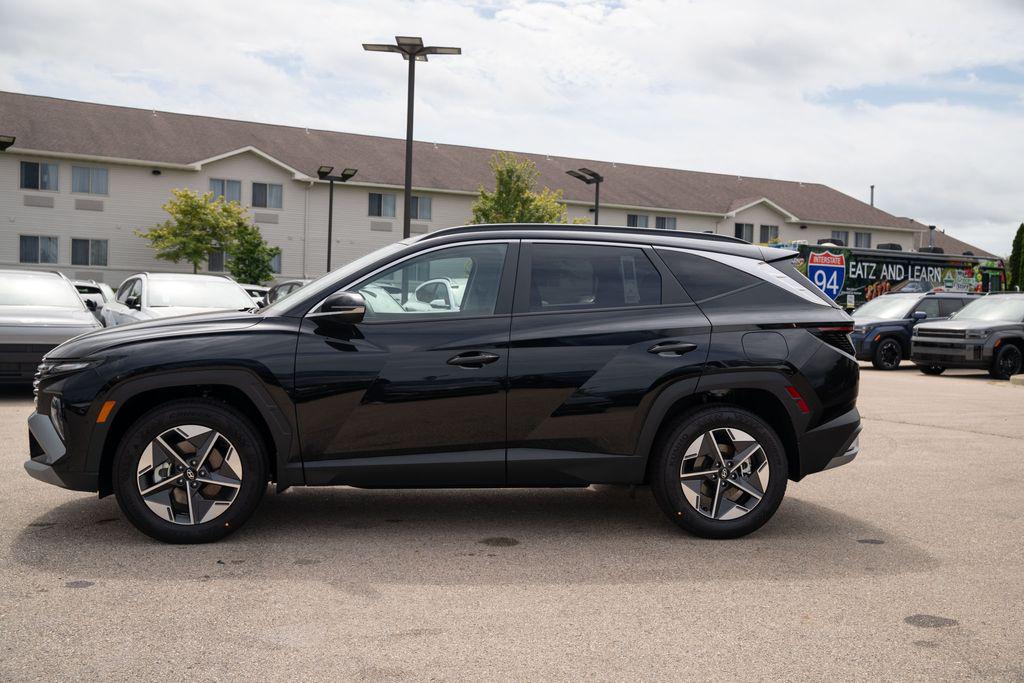 2025 Hyundai Tucson SEL Convenience photo 3