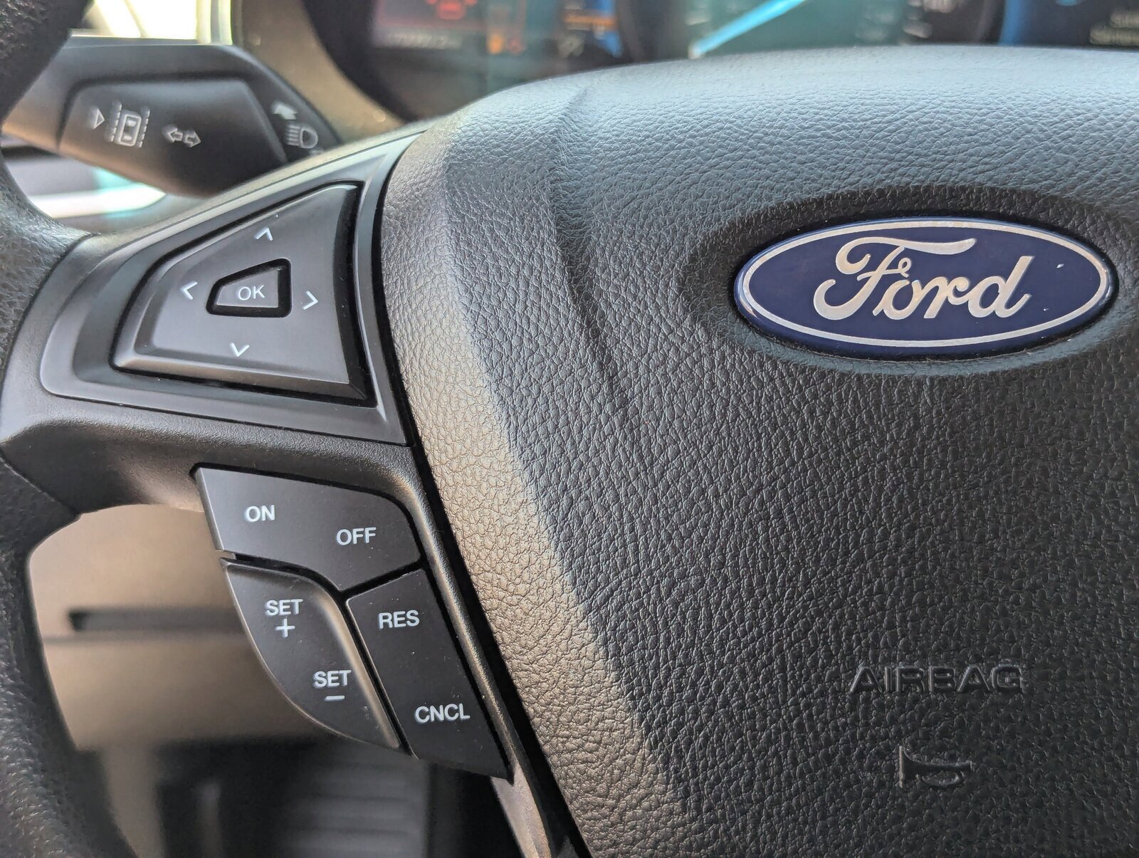 2022 Ford Edge SE photo 23