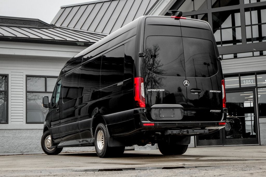 2024 Mercedes Benz Sprinter 3500 photo 3