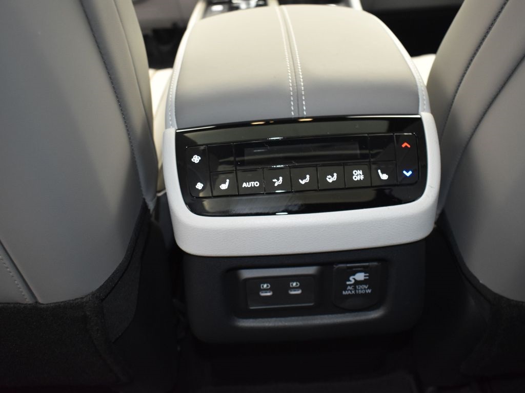 2026 Infiniti QX60 Autograph AWD photo 9