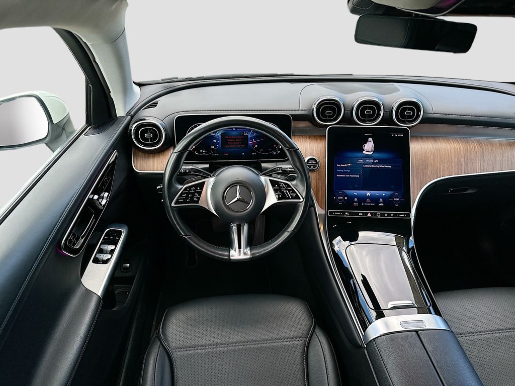 2024 Mercedes Benz GLC 300 photo 22