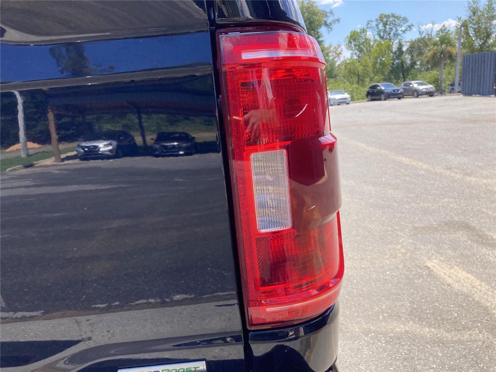 2023 Ford F-150 XLT photo 11