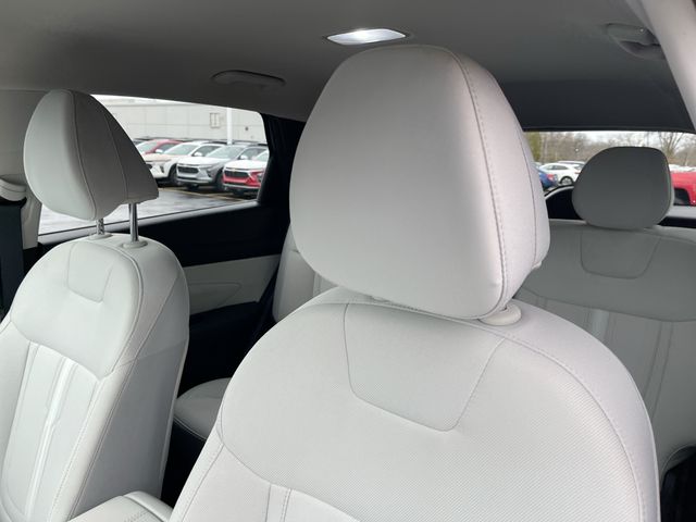 2025 HYUNDAI TUCSON - Image 19