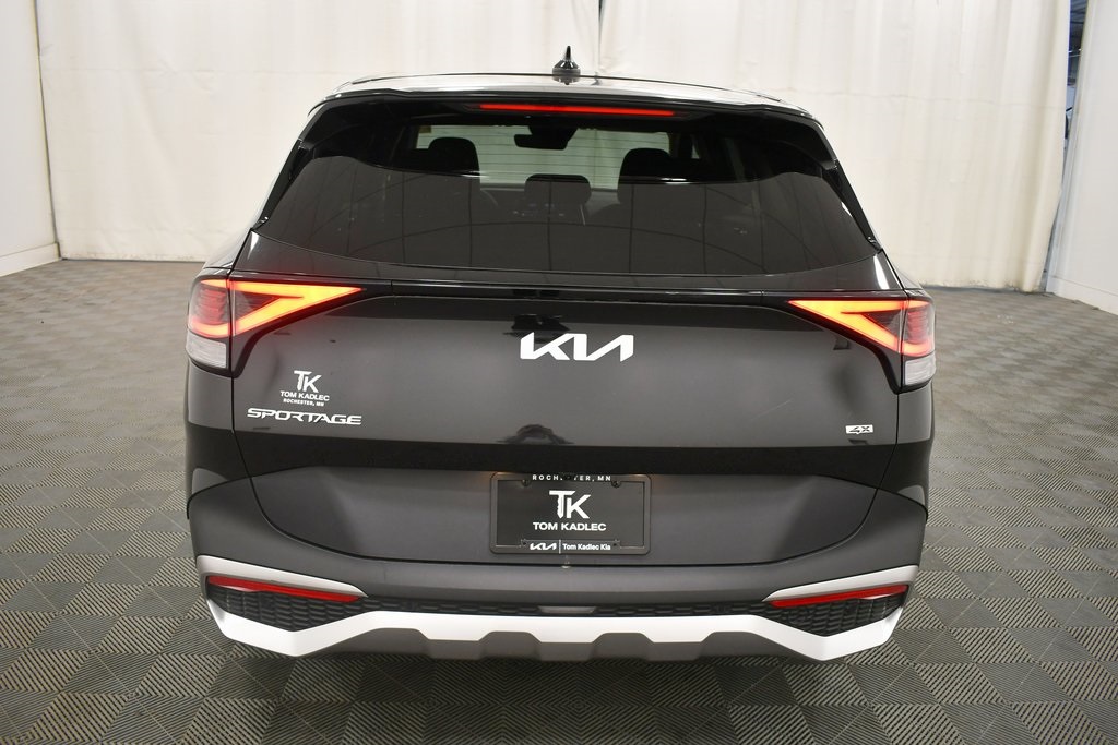2024 Kia Sportage LX photo 3