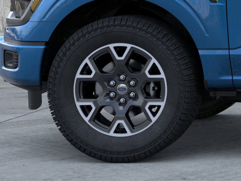 2025 Ford F-150 STX photo 4