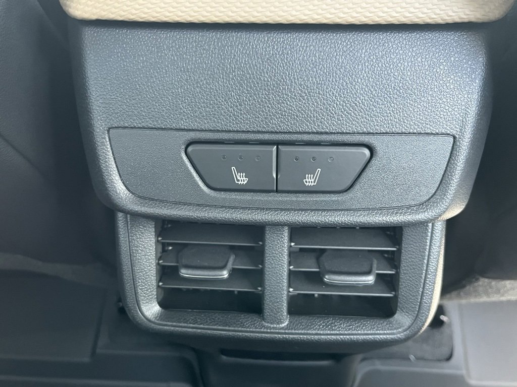 2026 Chevrolet Equinox ACTIV photo 18