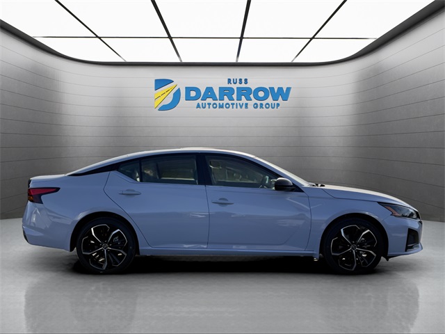 2025 Nissan Altima 2.5 SR photo 6