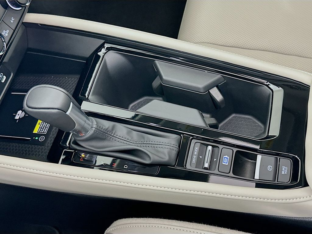 2025 Honda Accord Hybrid Touring photo 13