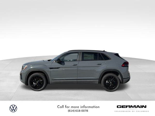 2026 Volkswagen Atlas Cross Sport SEL R-Line photo 4