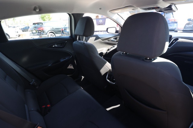 2023 Chevrolet Malibu 1LT photo 13