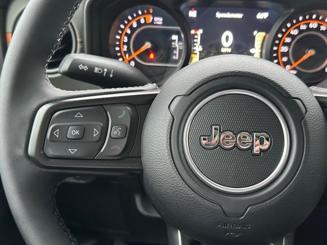 2025 Jeep Gladiator Mojave photo 18