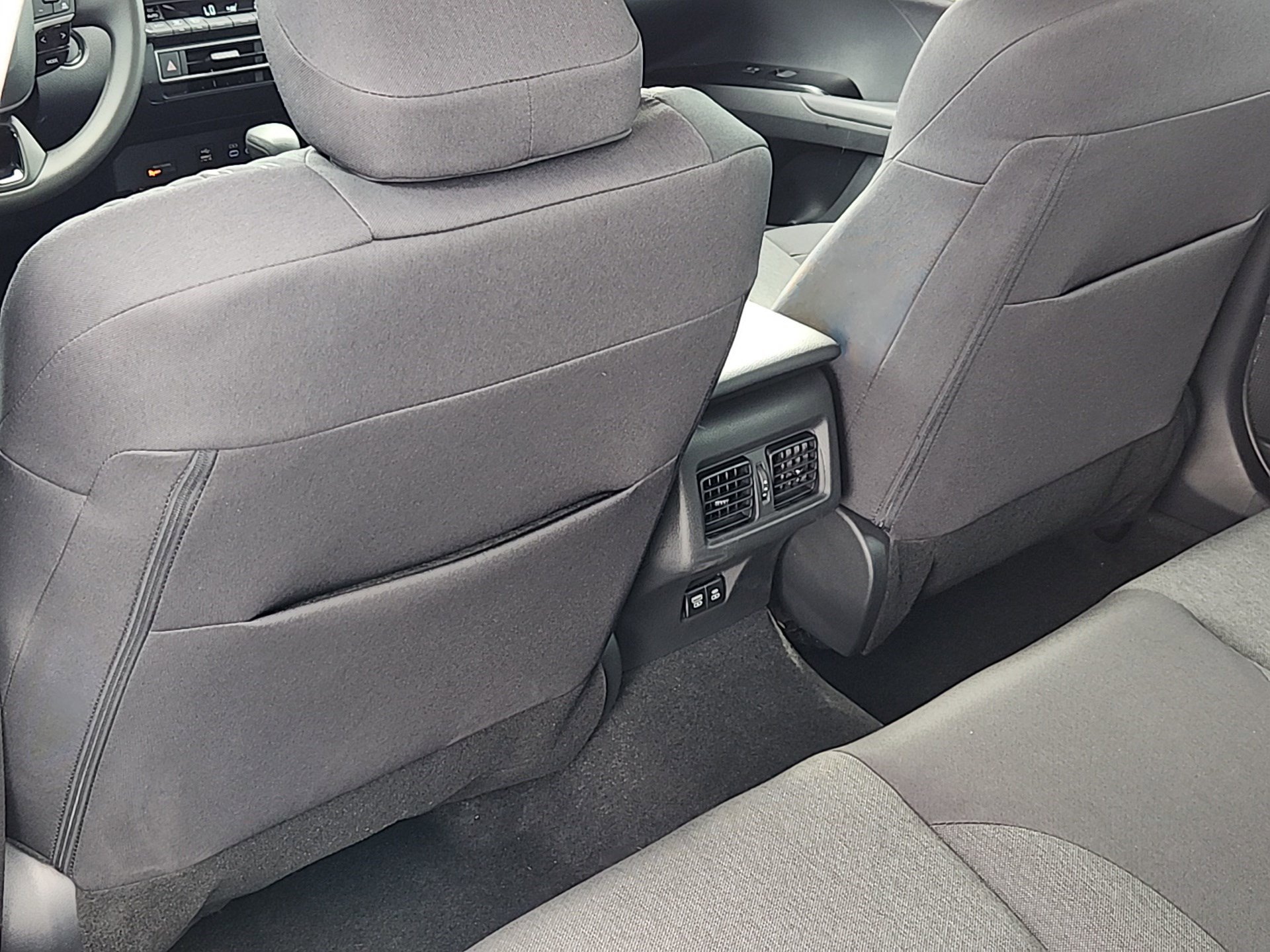 2025 Toyota Camry LE photo 23