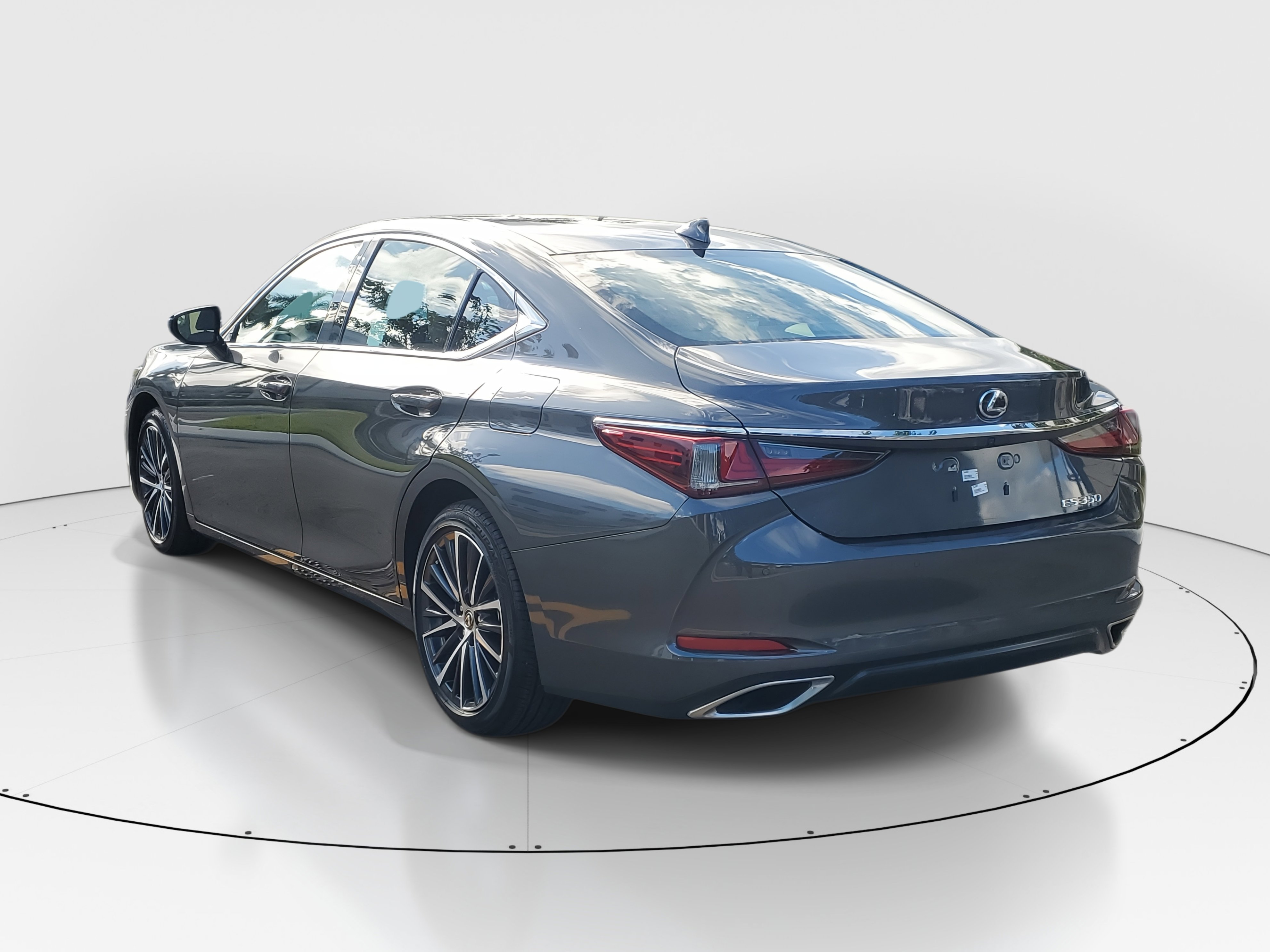 2025 Lexus ES 350 photo 5