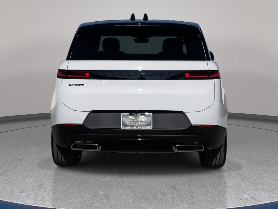 2025 Land Rover Range Rover Sport SE photo 3