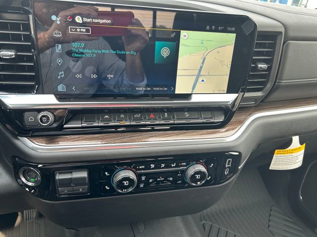 2025 Chevrolet Silverado 1500 LT photo 16