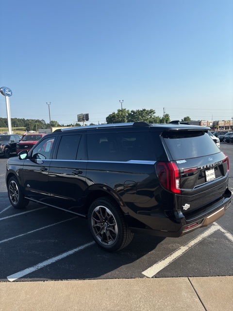 2025 Ford Expedition King Ranch MAX photo 4