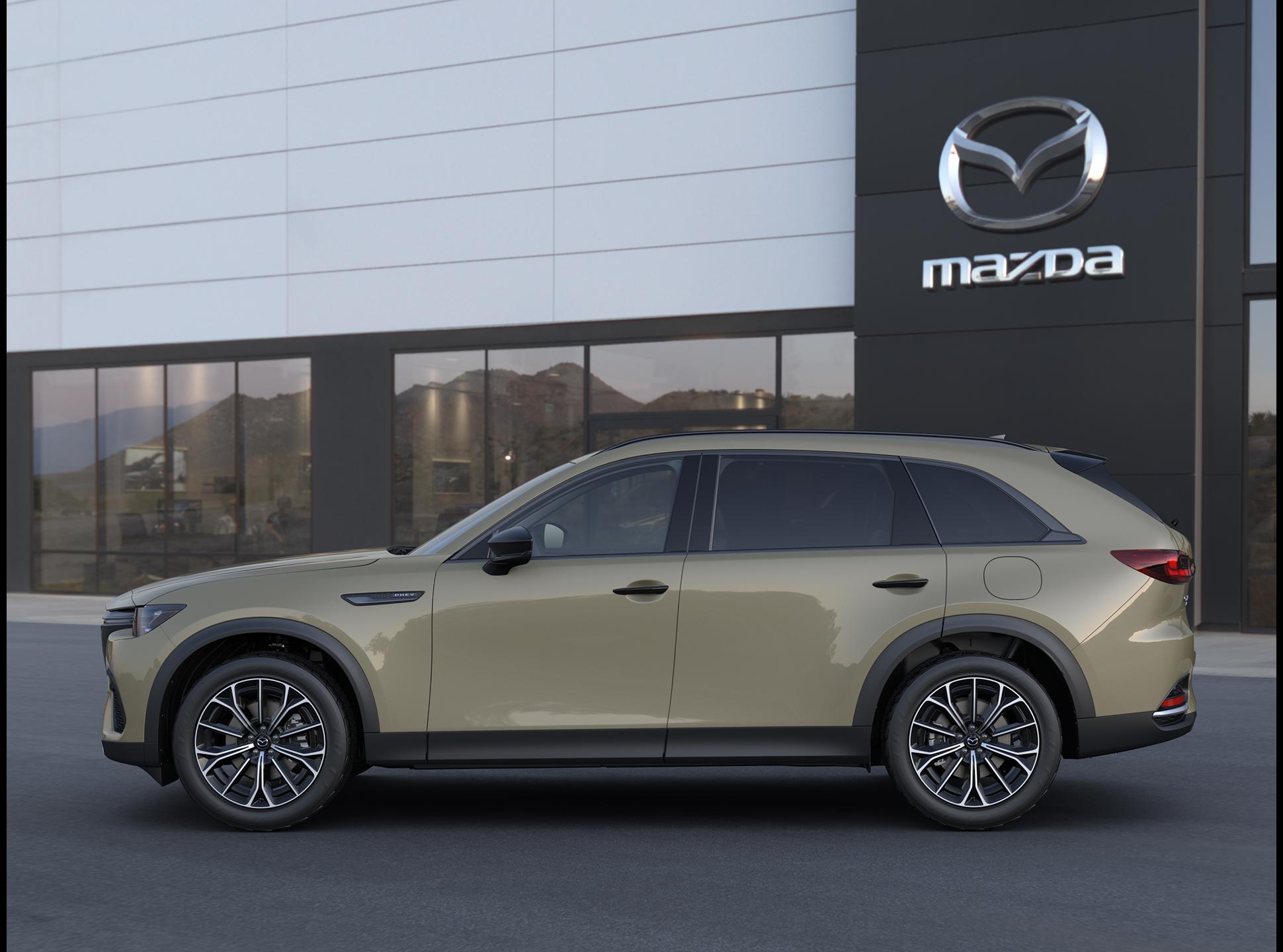 2025 Mazda CX-70 Plug-in Hybrid Premium Plus photo 3
