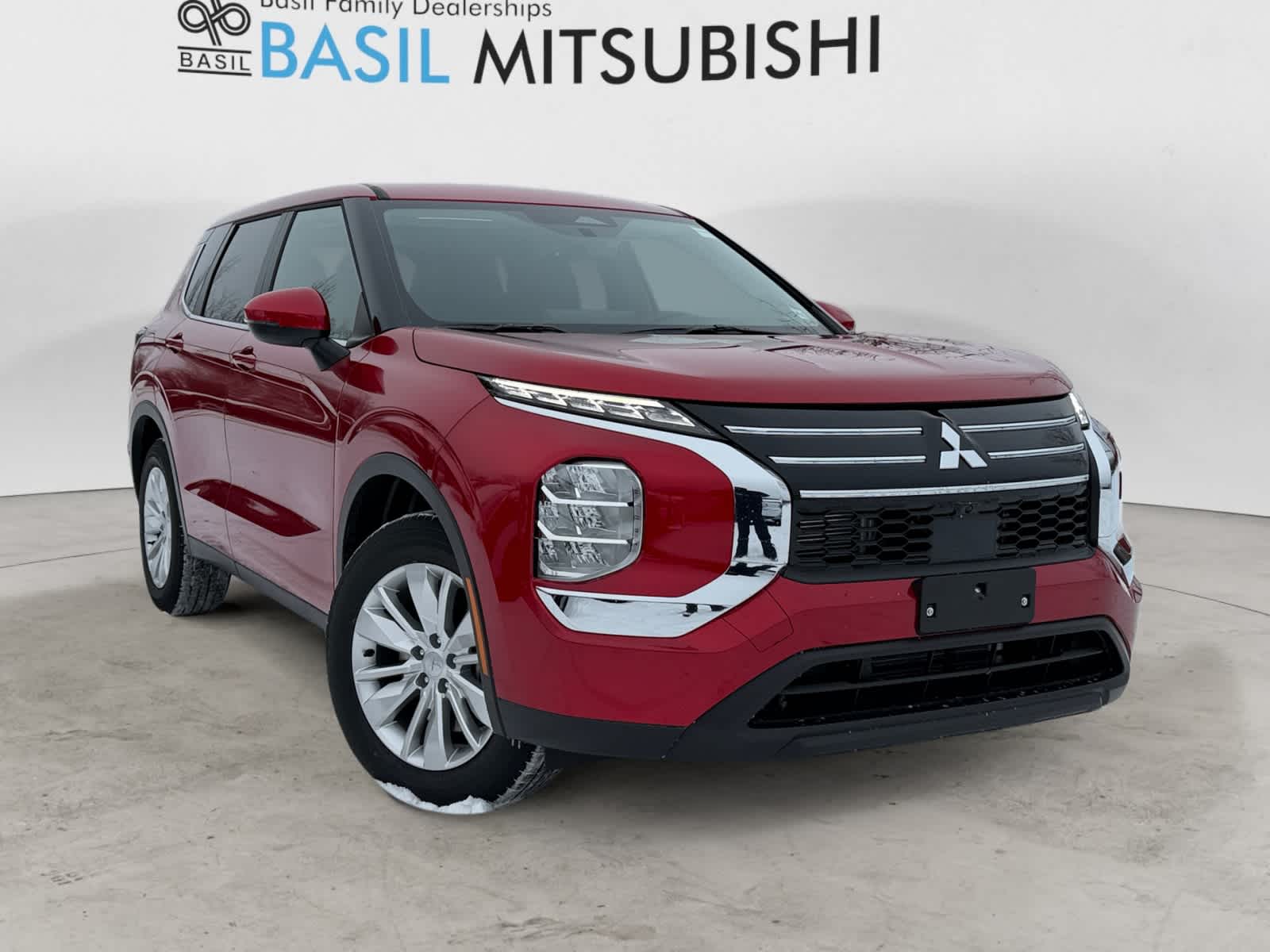2026 Mitsubishi Outlander ES's photo
