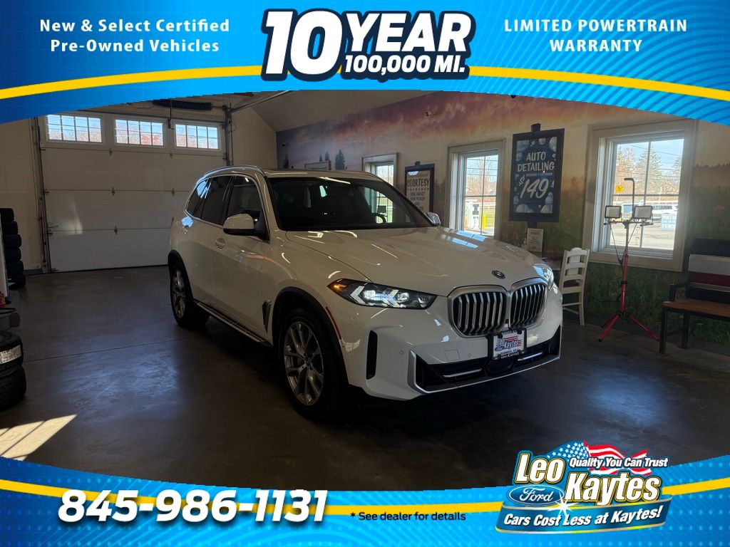2024 BMW X5 50e's photo