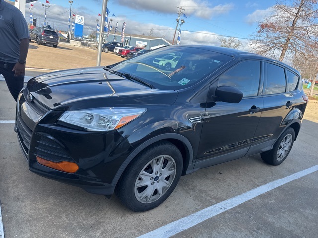 2015 Ford Escape S's photo