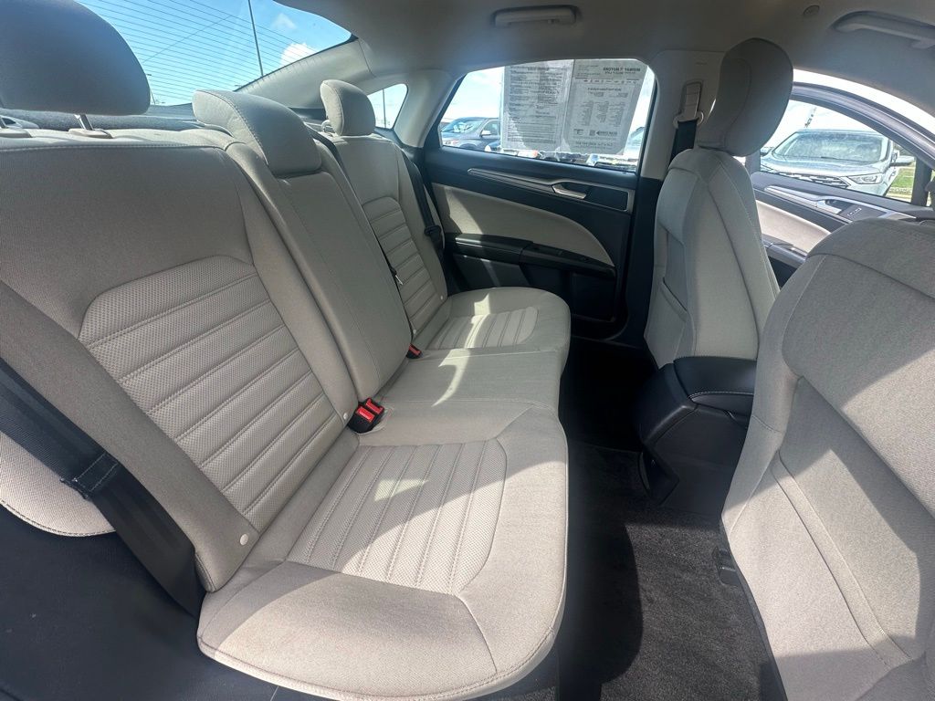 2018 Ford Fusion S Hybrid photo 29