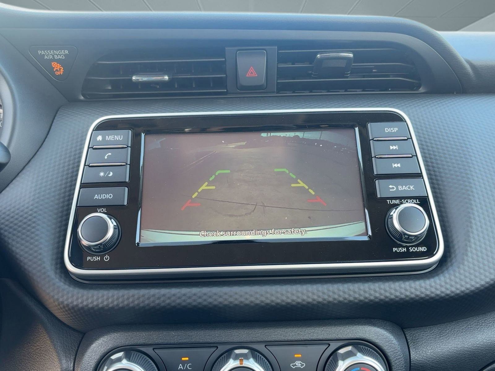 2025 Nissan Kicks Play S photo 22