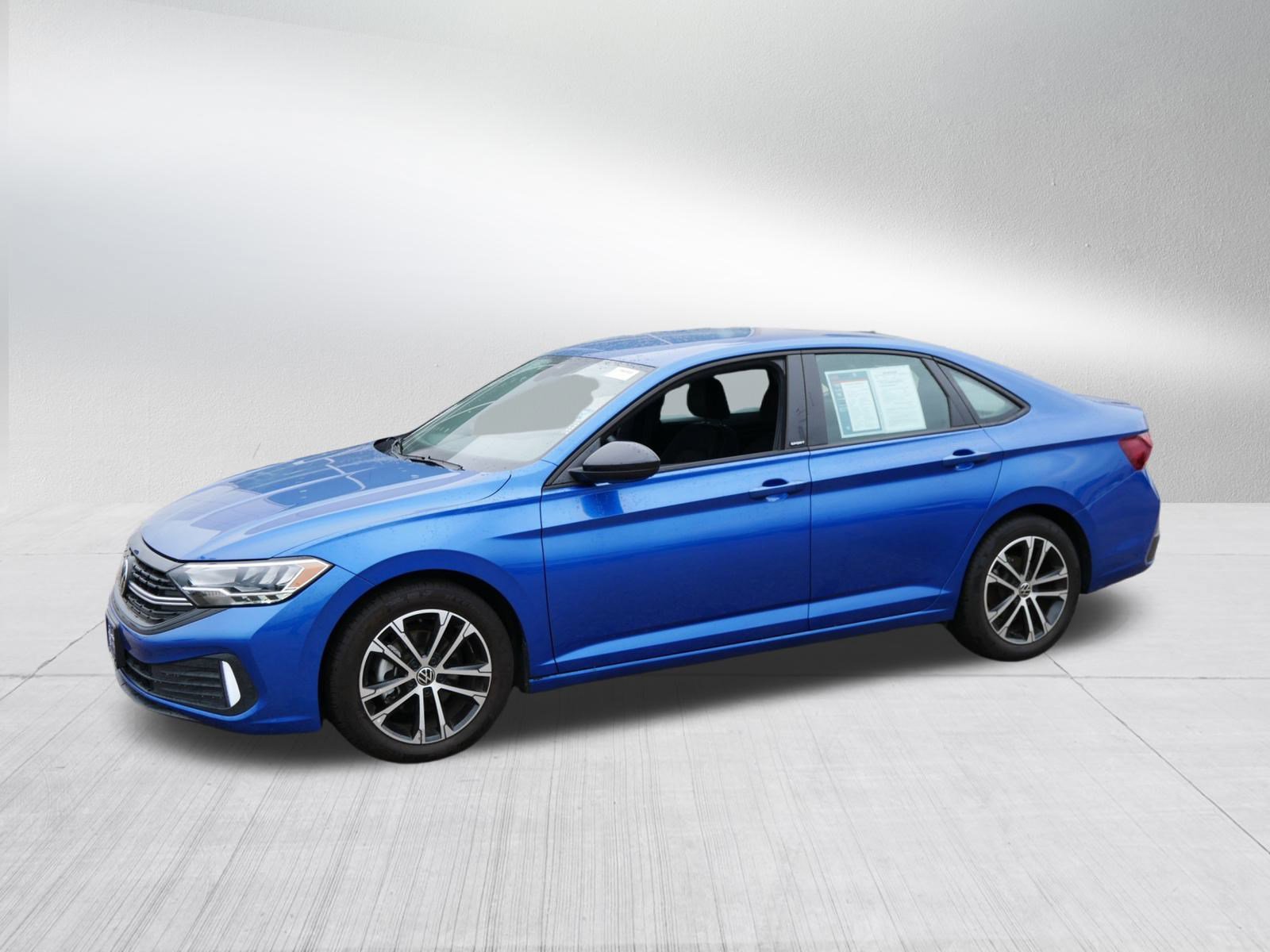 2024 Volkswagen Jetta 1.5T Sport photo 3