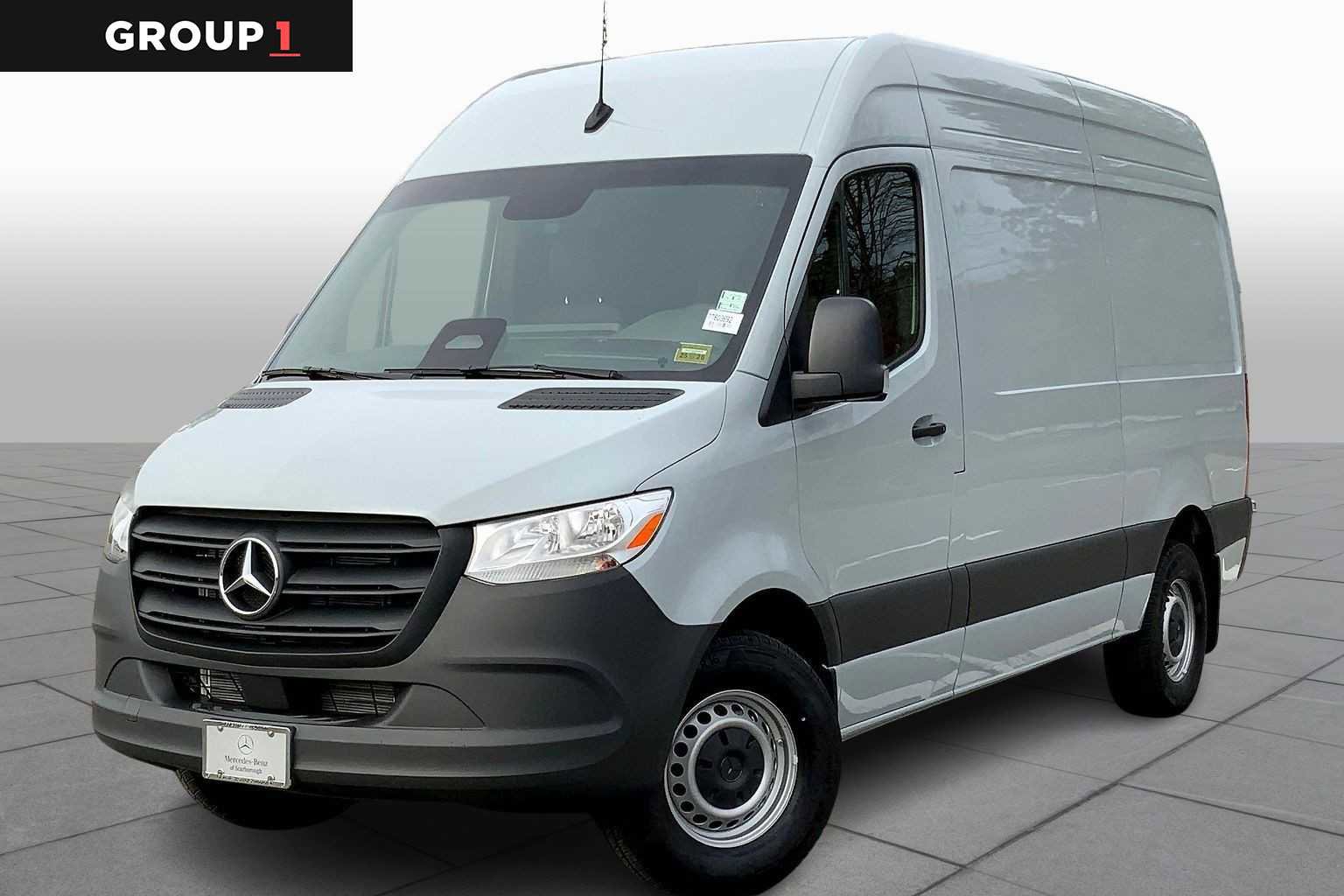 2026 Mercedes-Benz Sprinter Cargo Van Base's photo
