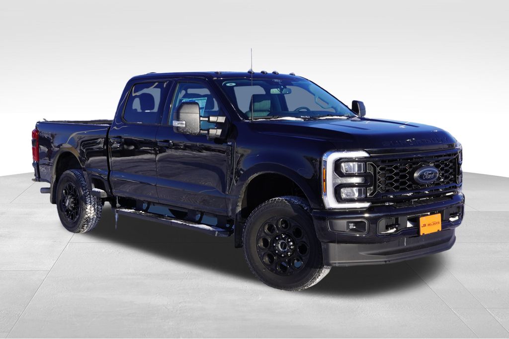 2026 Ford F-350 Super Duty XLT's photo