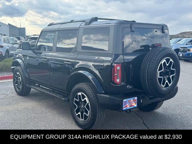 2024 Ford Bronco Outer Banks photo 3