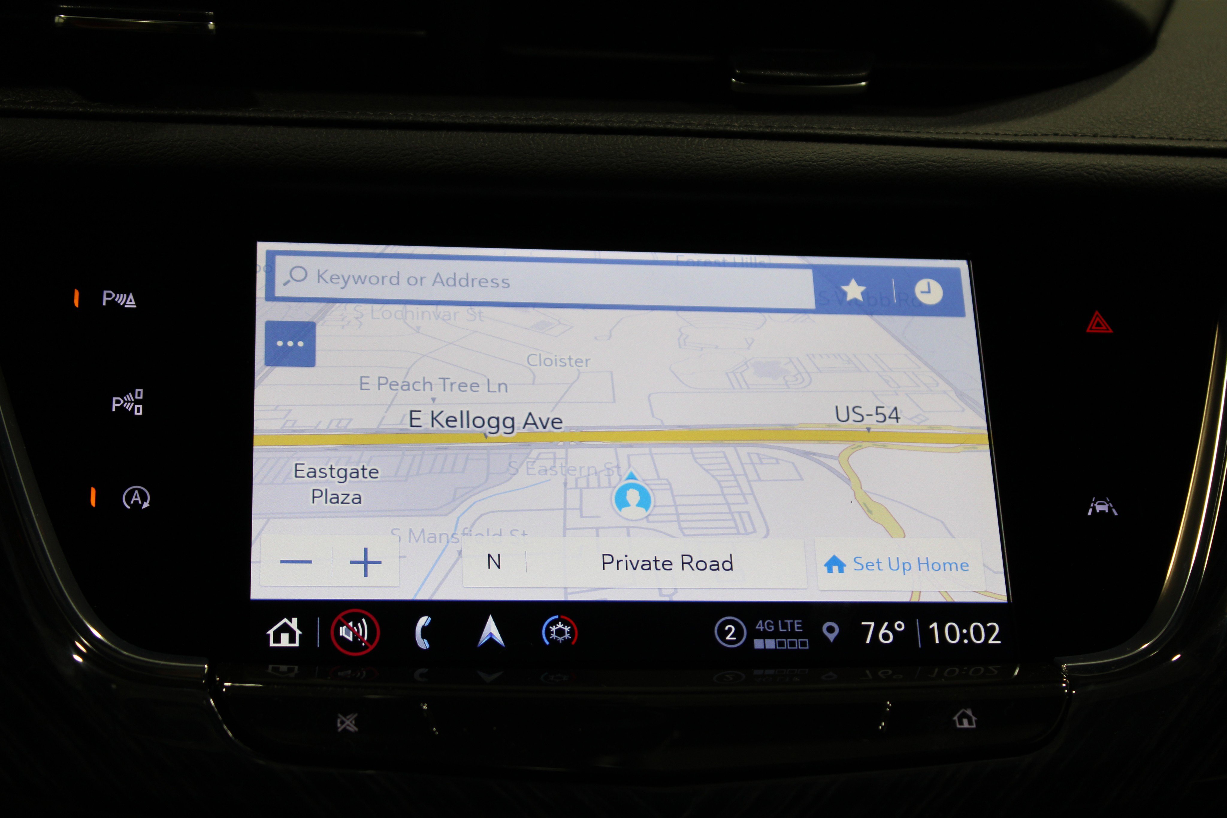 2025 Cadillac XT6 Premium Luxury photo 3