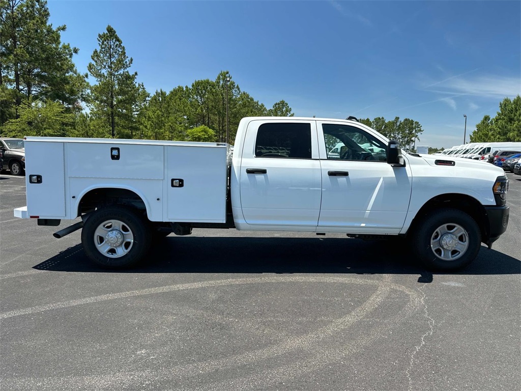 2024 Ram 2500 Tradesman photo 2
