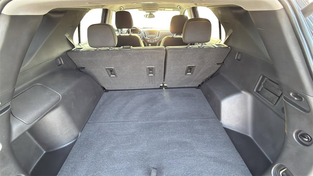 2021 Chevrolet Equinox LT photo 24