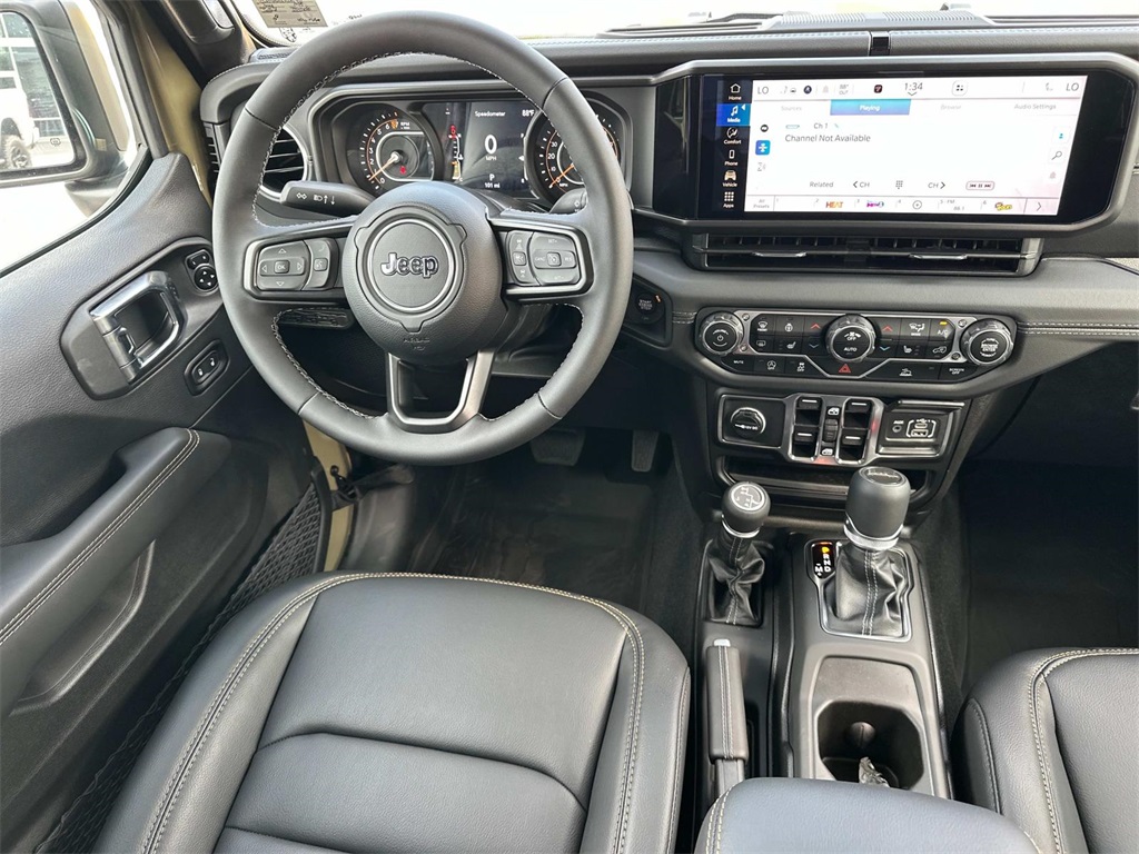 2025 Jeep Gladiator Sport photo 17