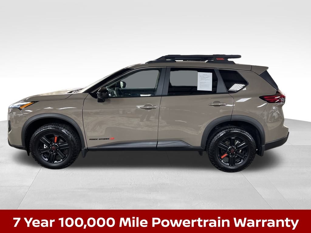 2025 Nissan Rogue SV photo 2