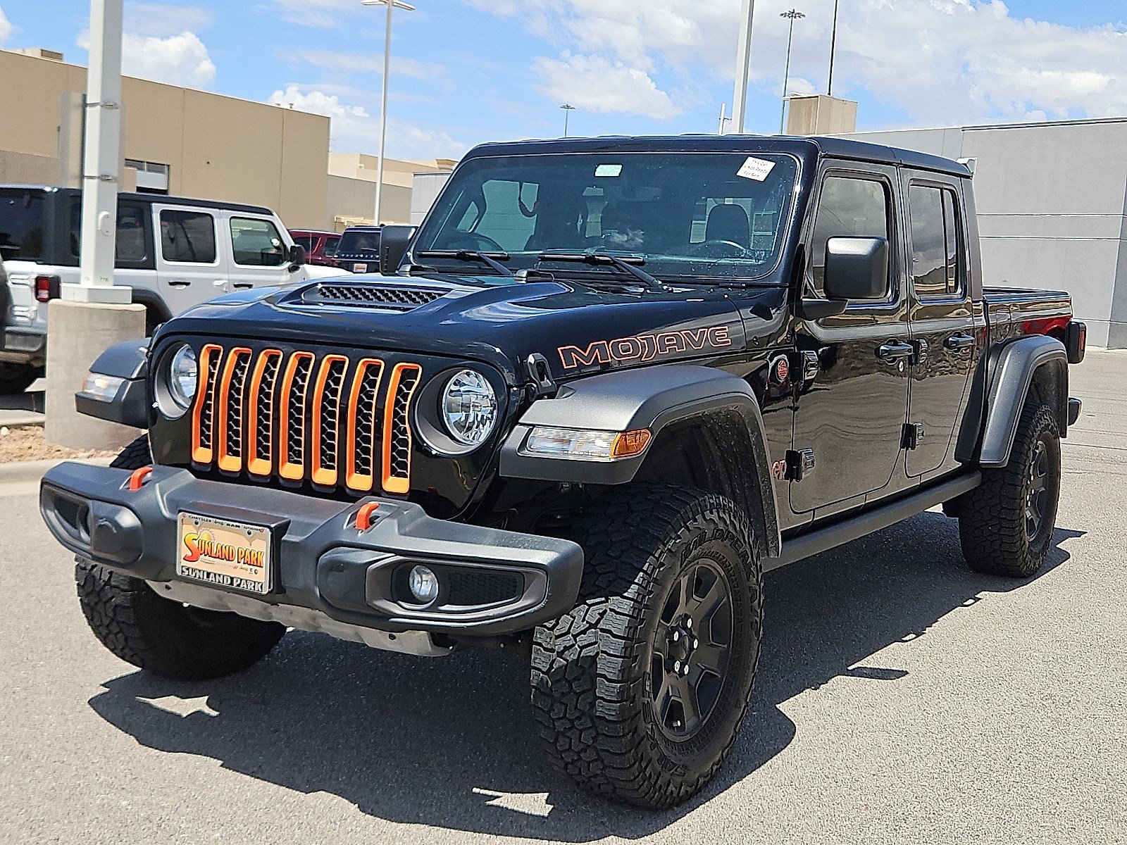 2023 Jeep Gladiator Mojave photo 2