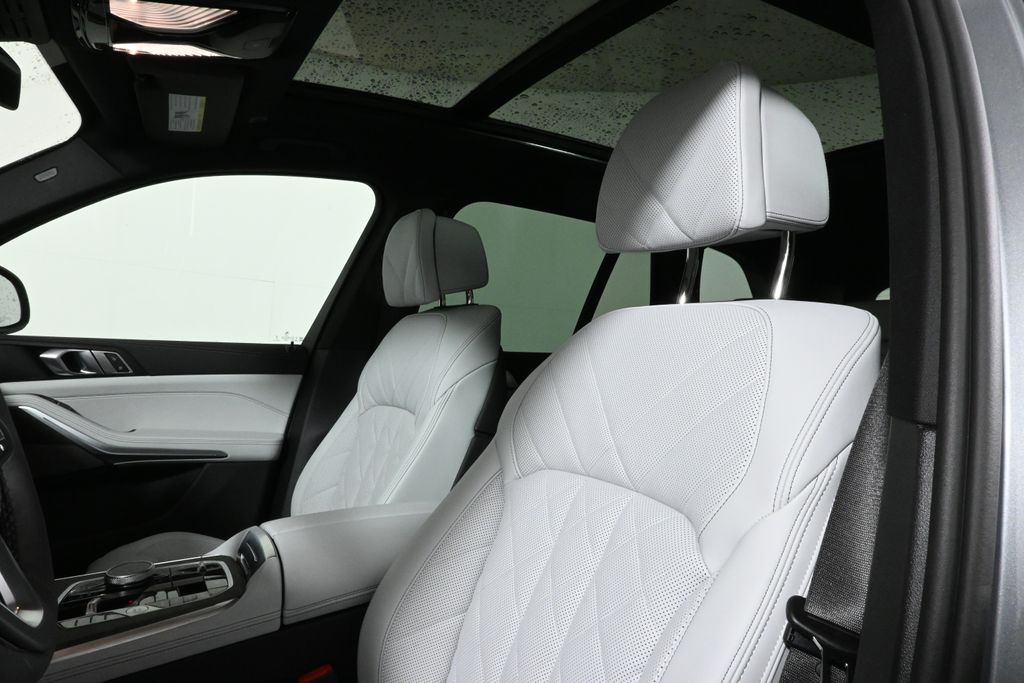 2026 Bmw X5 xDrive50e photo 3